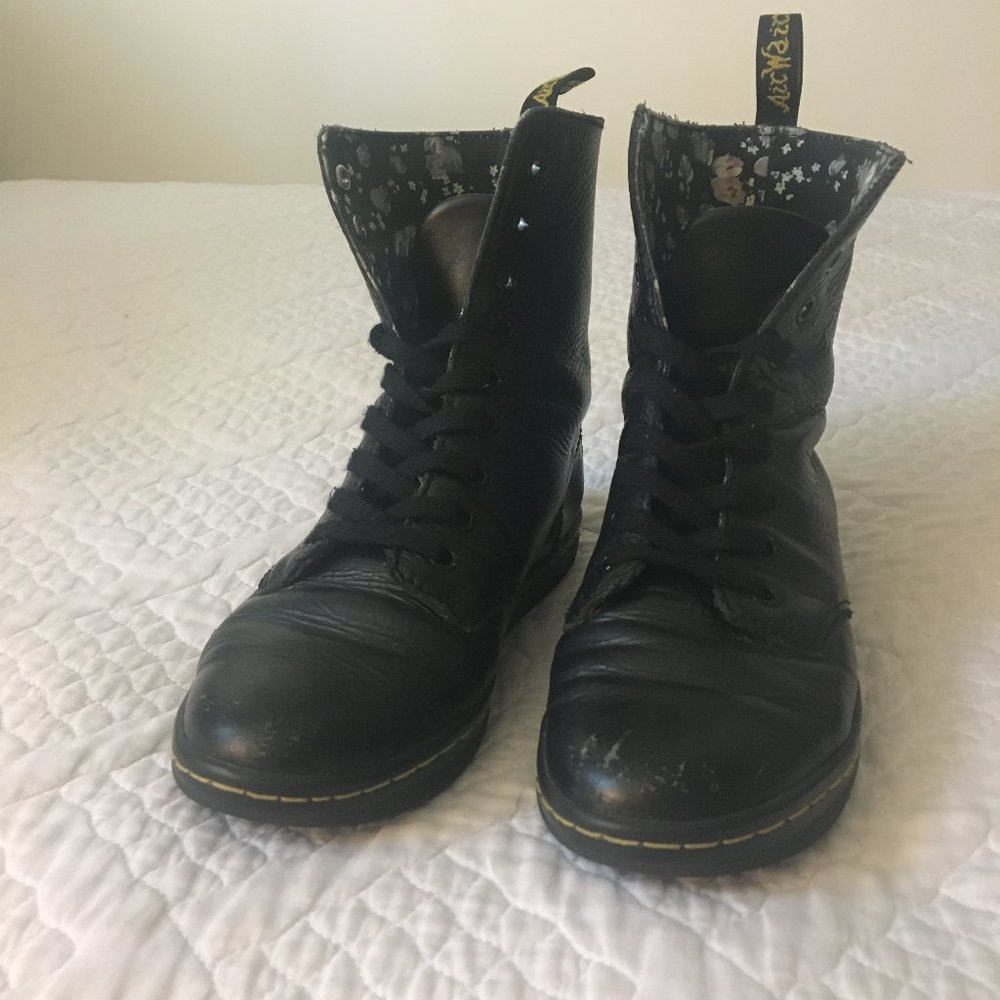 Dr. Martens Stratford Black Boots